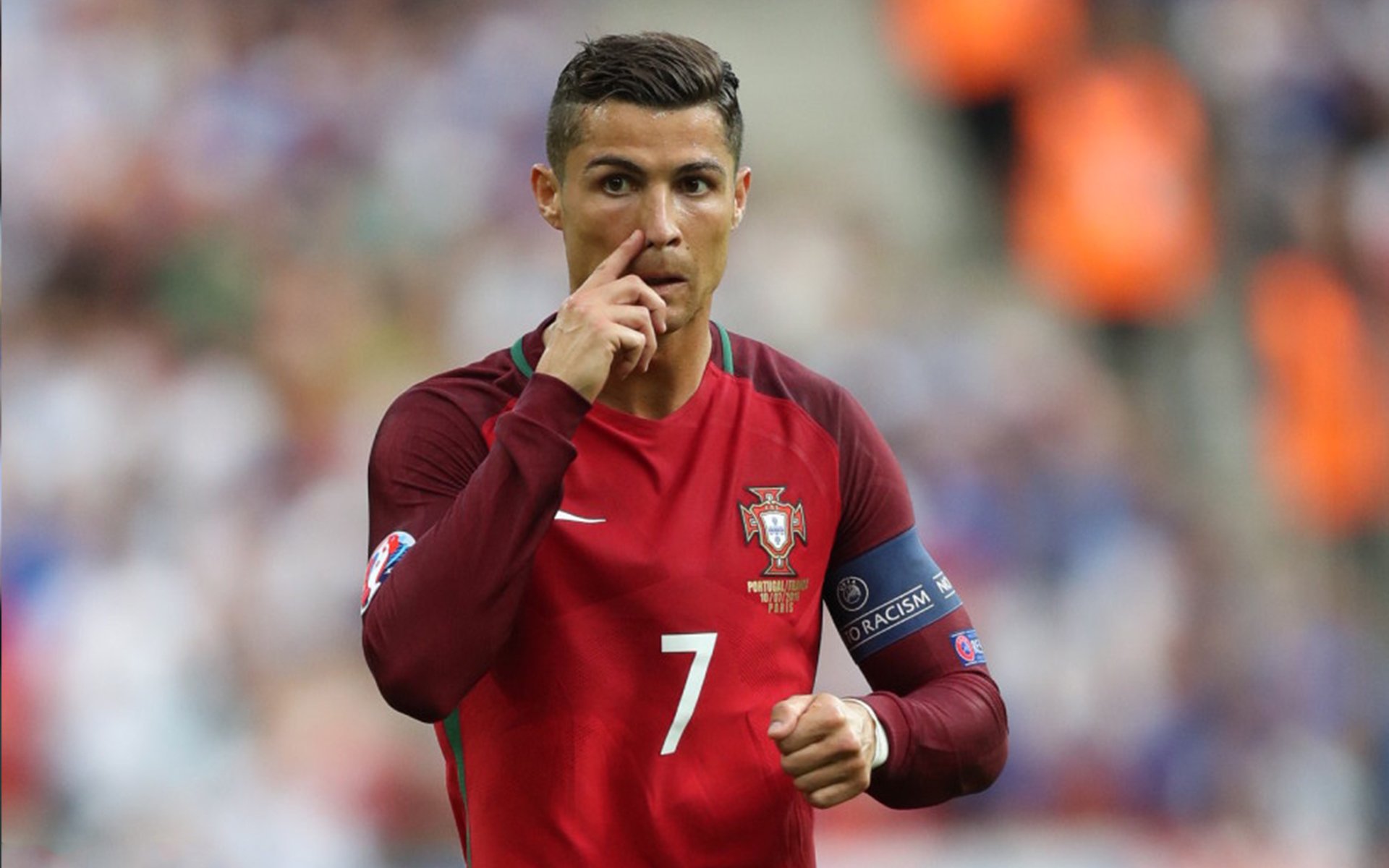 中国足球联赛提升赛事摄影转播品质与稳定性，足球摄影活动方案